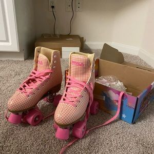 Brand new impala roller skates plaid